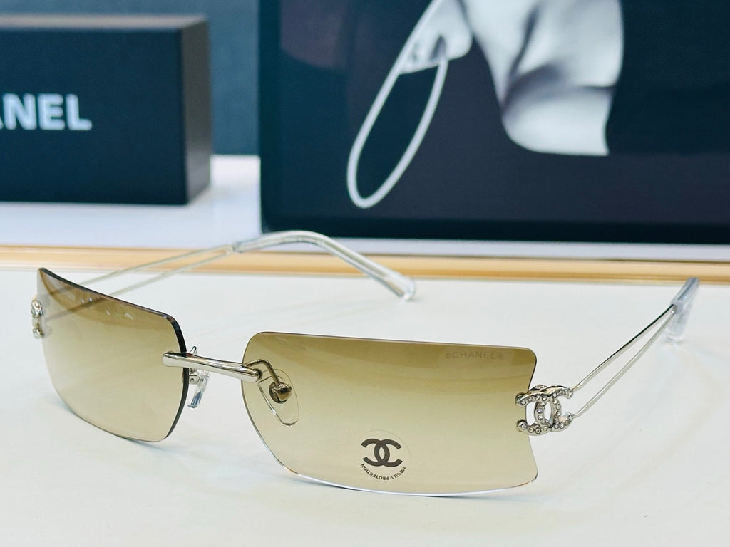 Chanel CH4051 Fashion Black Lens Sunglasses for Men & Women - detail image 4