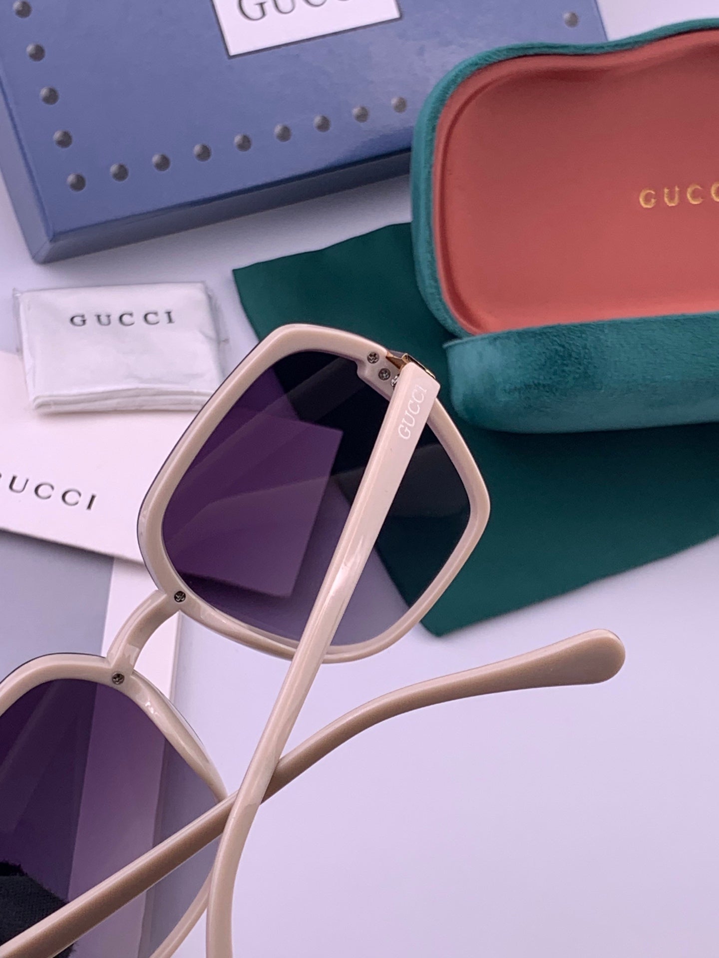 Gucci G313 Square Gold Lens Sunglasses for Men & Women - 398349 - detail image 7