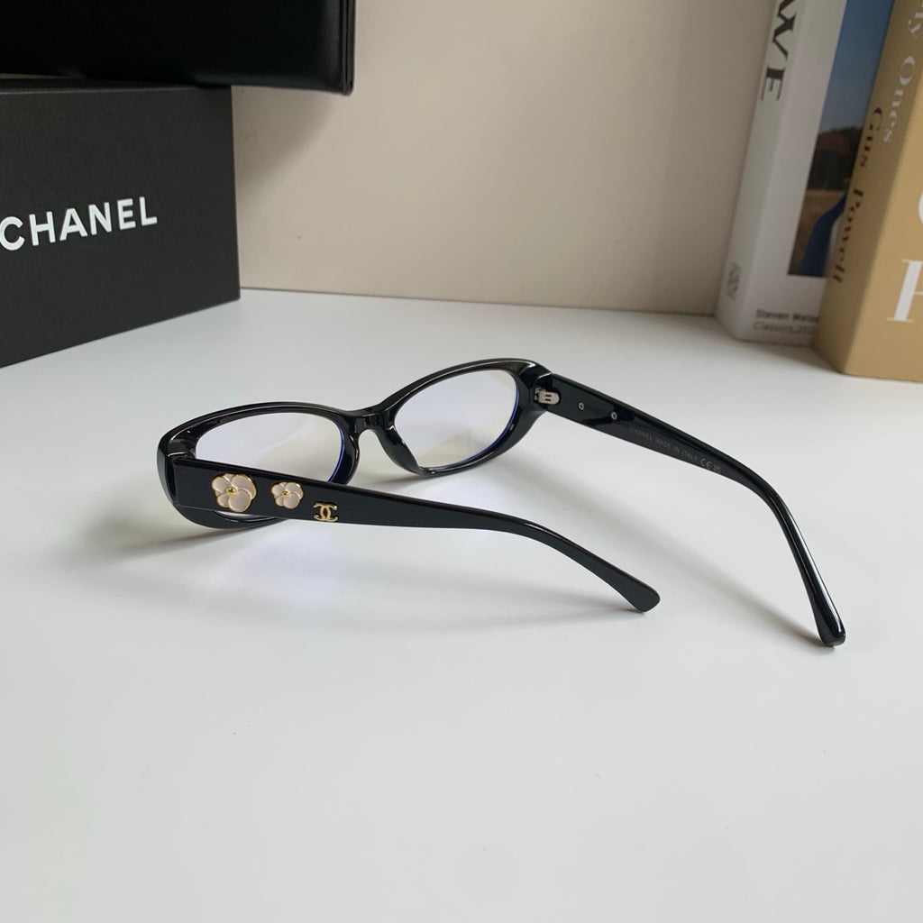 Chanel Cat-Eye Silver Lens Sunglasses for Men & Women - 486640 - detail image 6