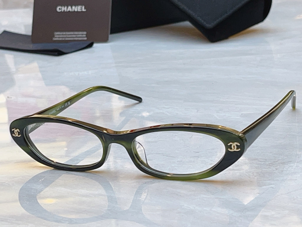 Chanel CH3025 Fashion Silver Lens Sunglasses for Men & Women - detail image 5