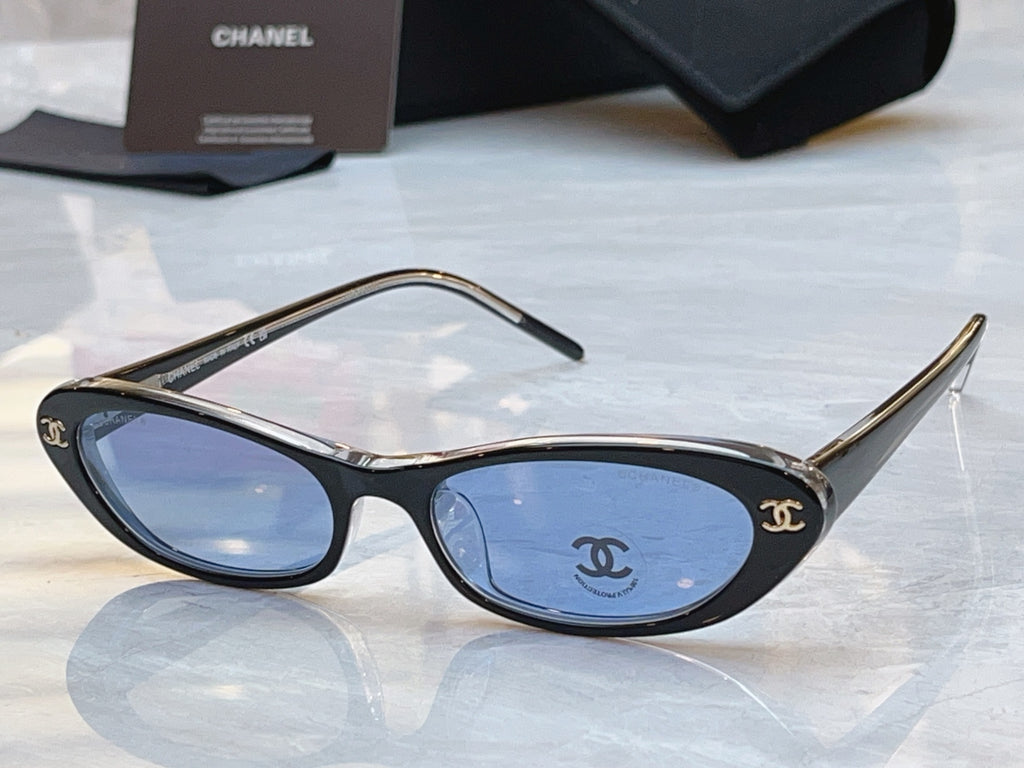 Chanel CH3025 Fashion Gray Lens Sunglasses for Men & Women - detail image 3