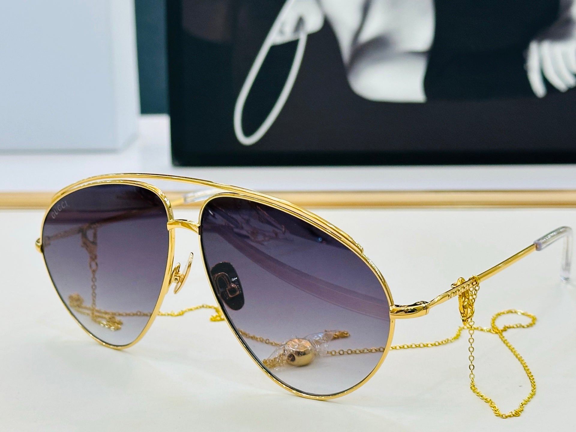Gucci GG1654S Fashion Gold Lens Sunglasses for Men & Women - detail image 4