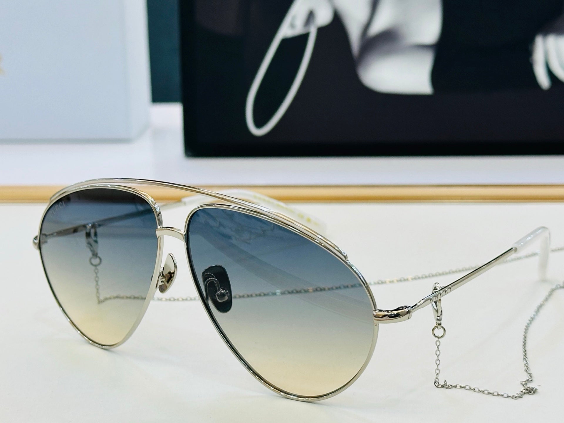Gucci GG1654S Fashion Gold Lens Sunglasses for Men & Women - detail image 6