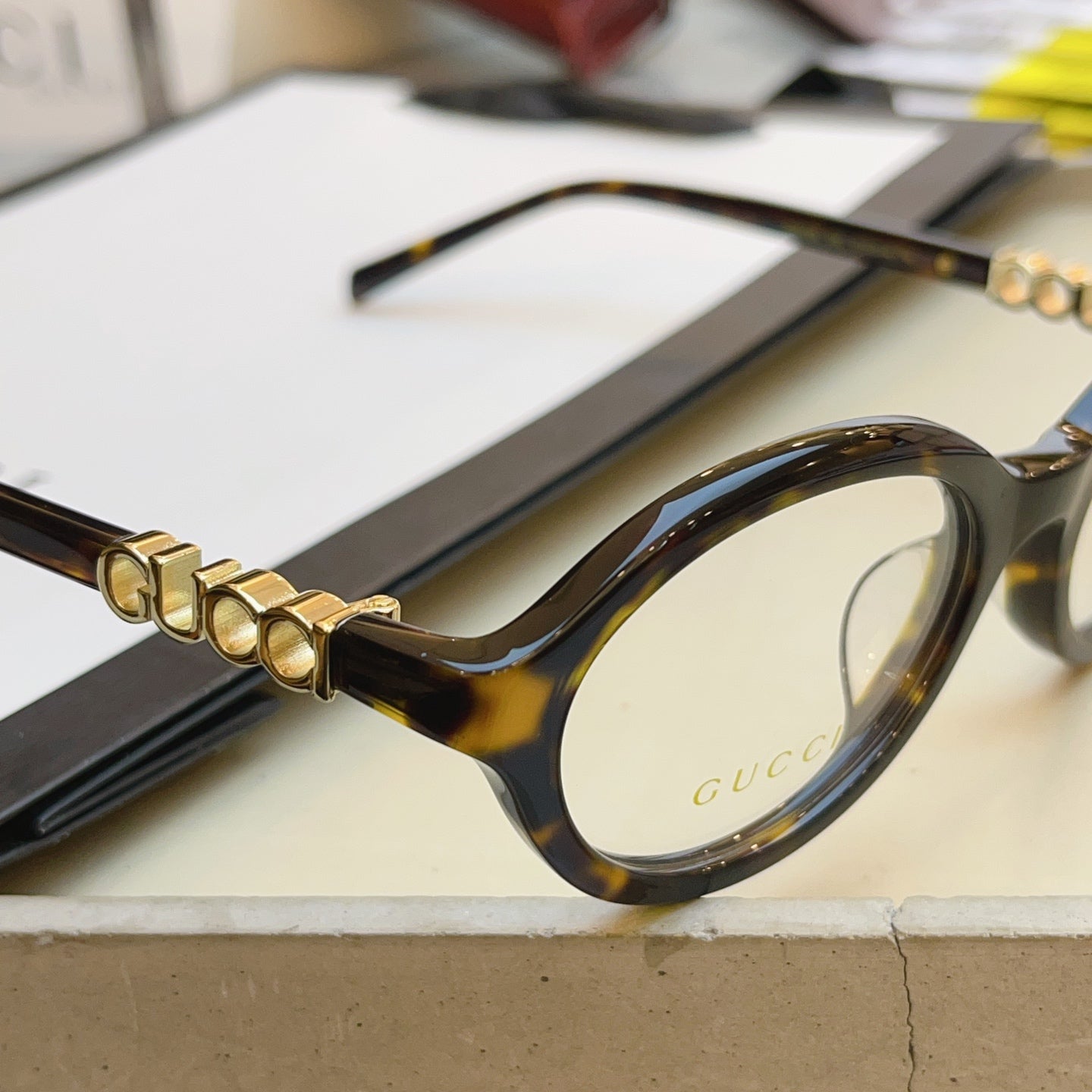 Gucci GG2153S Fashion Black Lens Sunglasses for Men & Women - 431482 - detail image 6