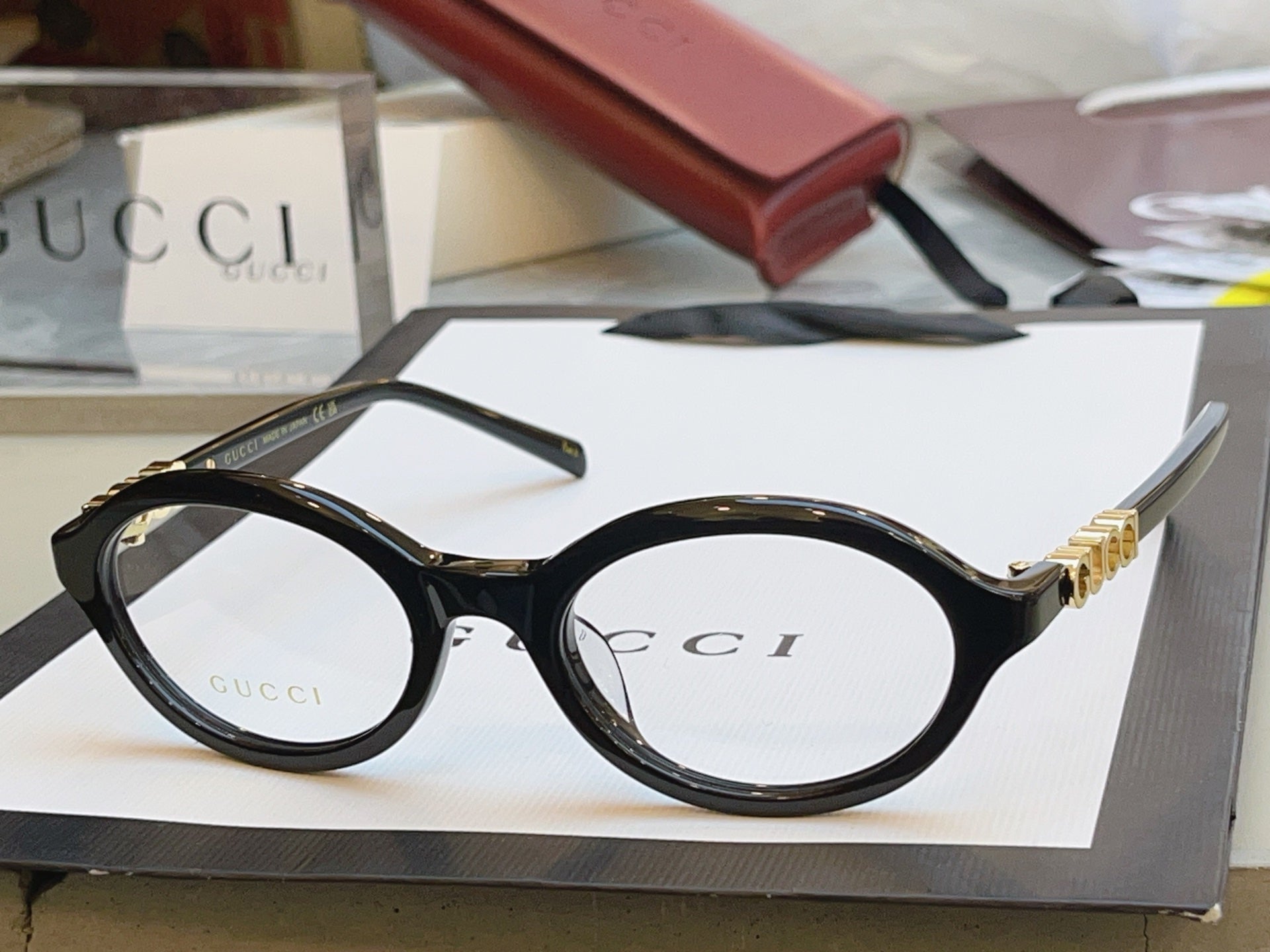 Gucci GG2153S Fashion Black Lens Sunglasses for Men & Women - 431482 - detail image 3