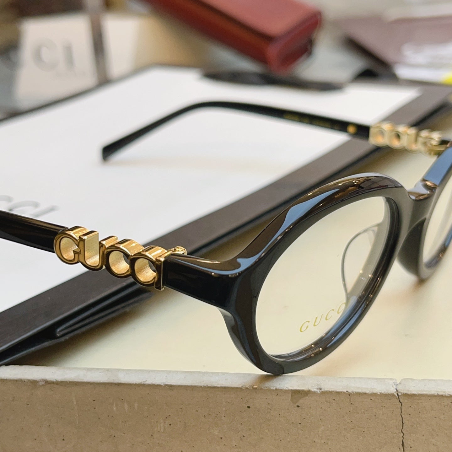 Gucci GG2153S Fashion Black Lens Sunglasses for Men & Women - 431484 - detail image 4