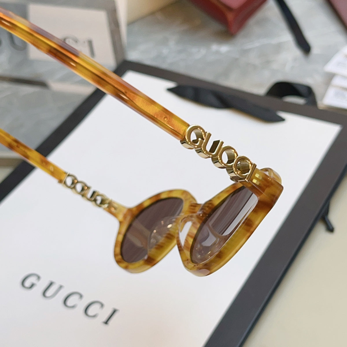 Gucci GG2153S Fashion Gold Lens Sunglasses for Men & Women - detail image 9