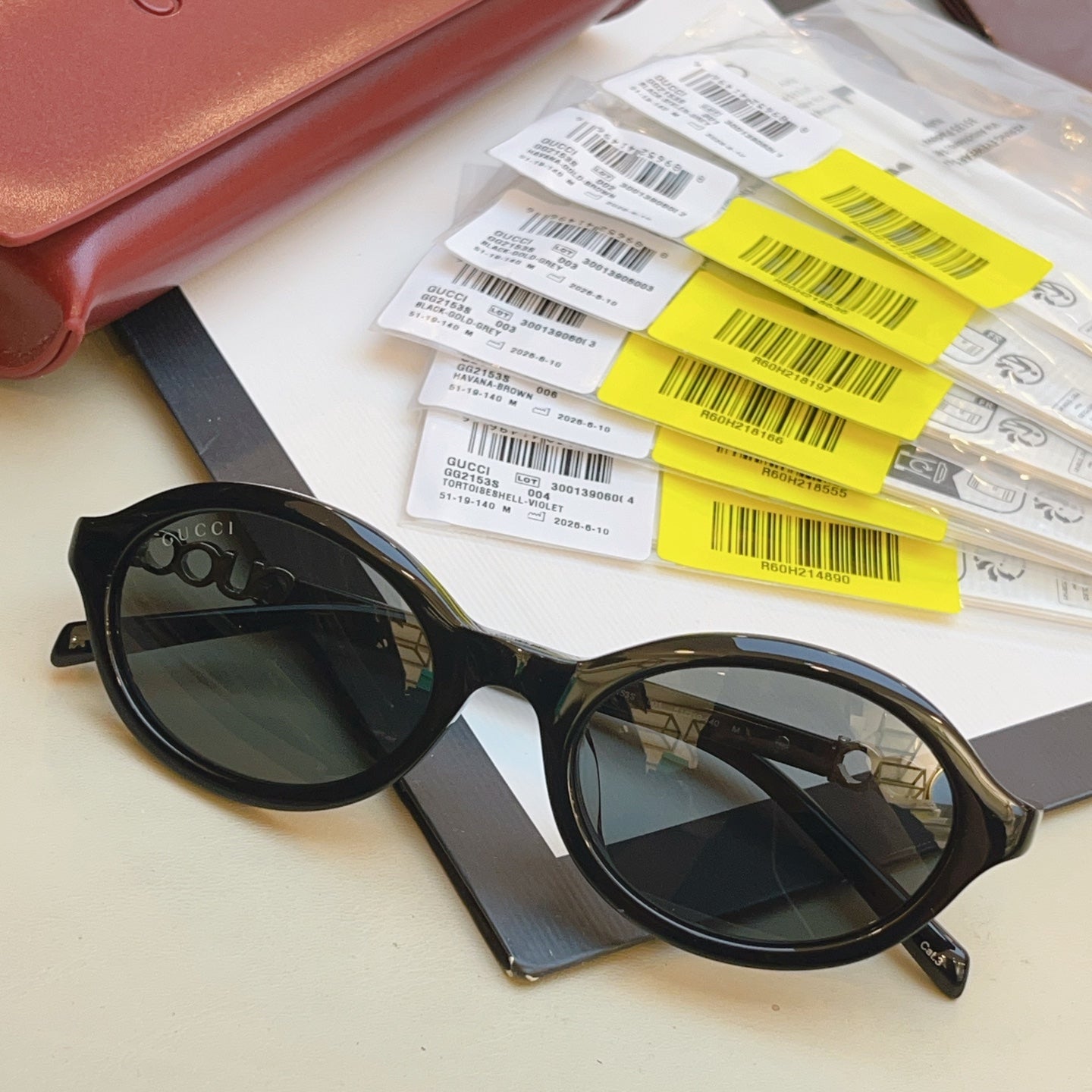 Gucci GG2153S Fashion Black Lens Sunglasses for Men & Women - 431487 - detail image 5