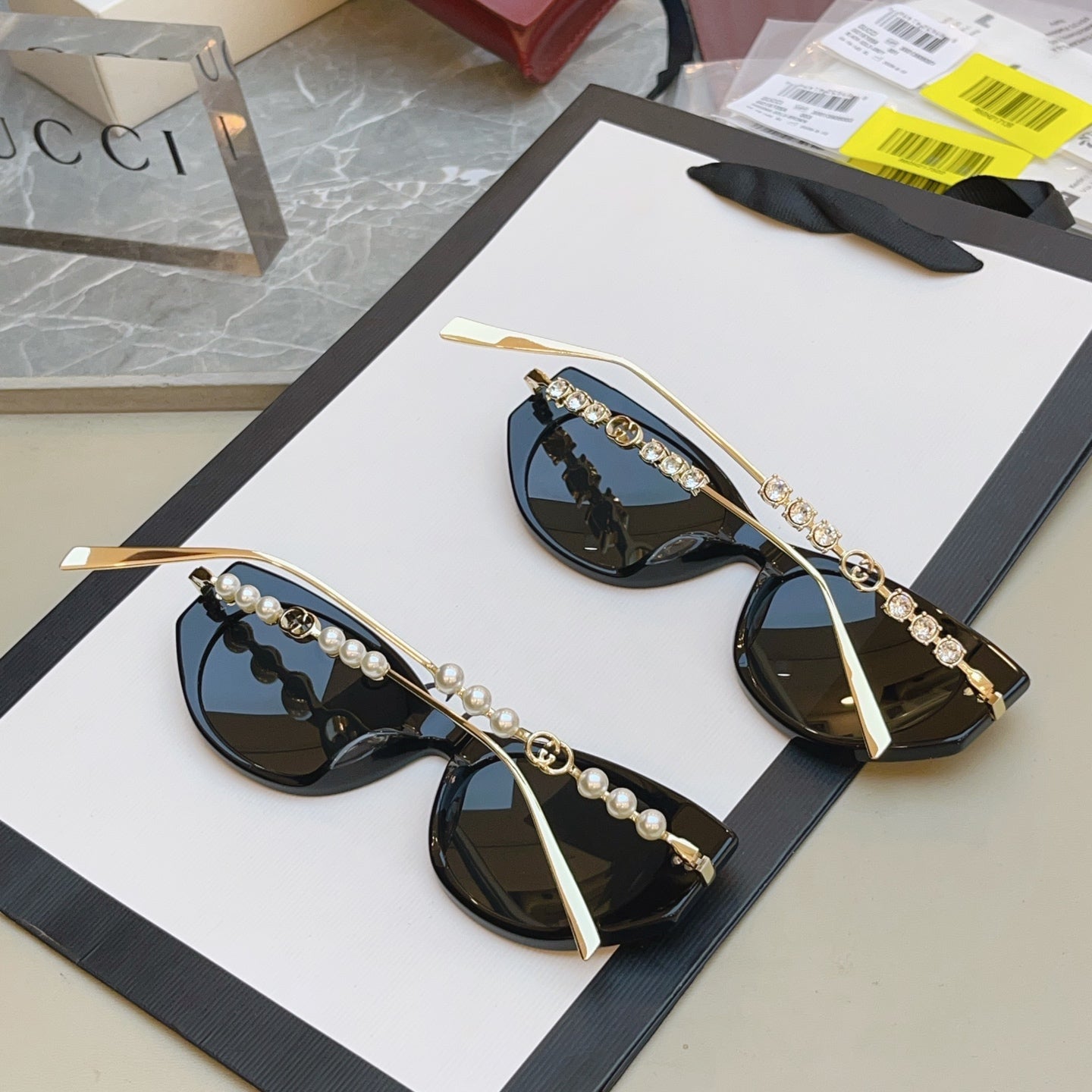 Gucci GG1970SA Fashion Black Lens Sunglasses for Men & Women - 431295 - detail image 7