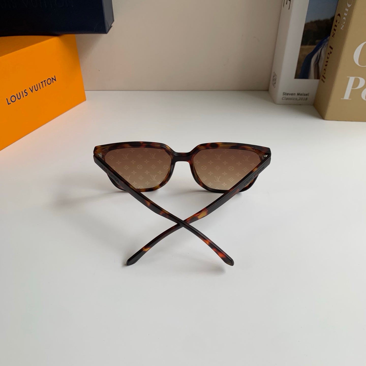 Louis Vuitton Square Brown Lens Sunglasses for Men & Women - 431228 - detail image 7