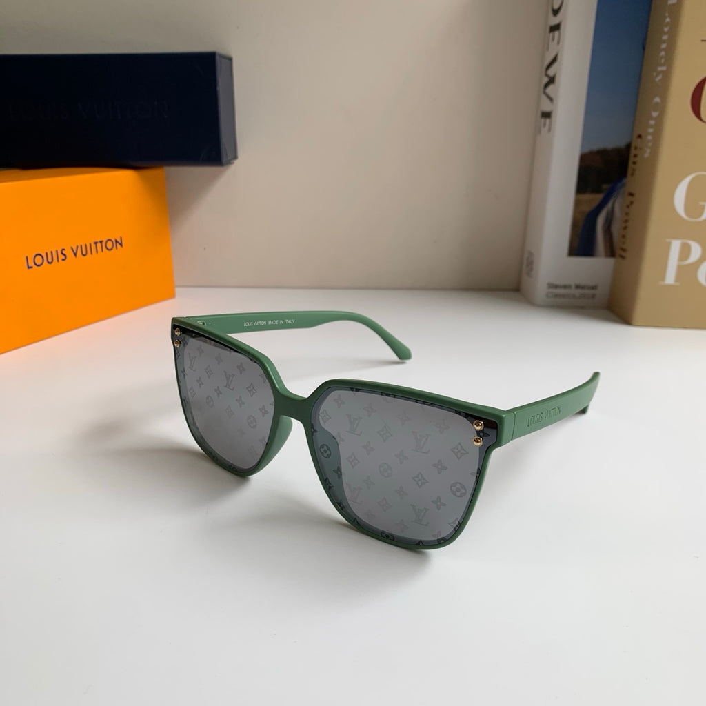 Louis Vuitton Square Gray Lens Sunglasses for Men & Women - 431230 - detail image 2