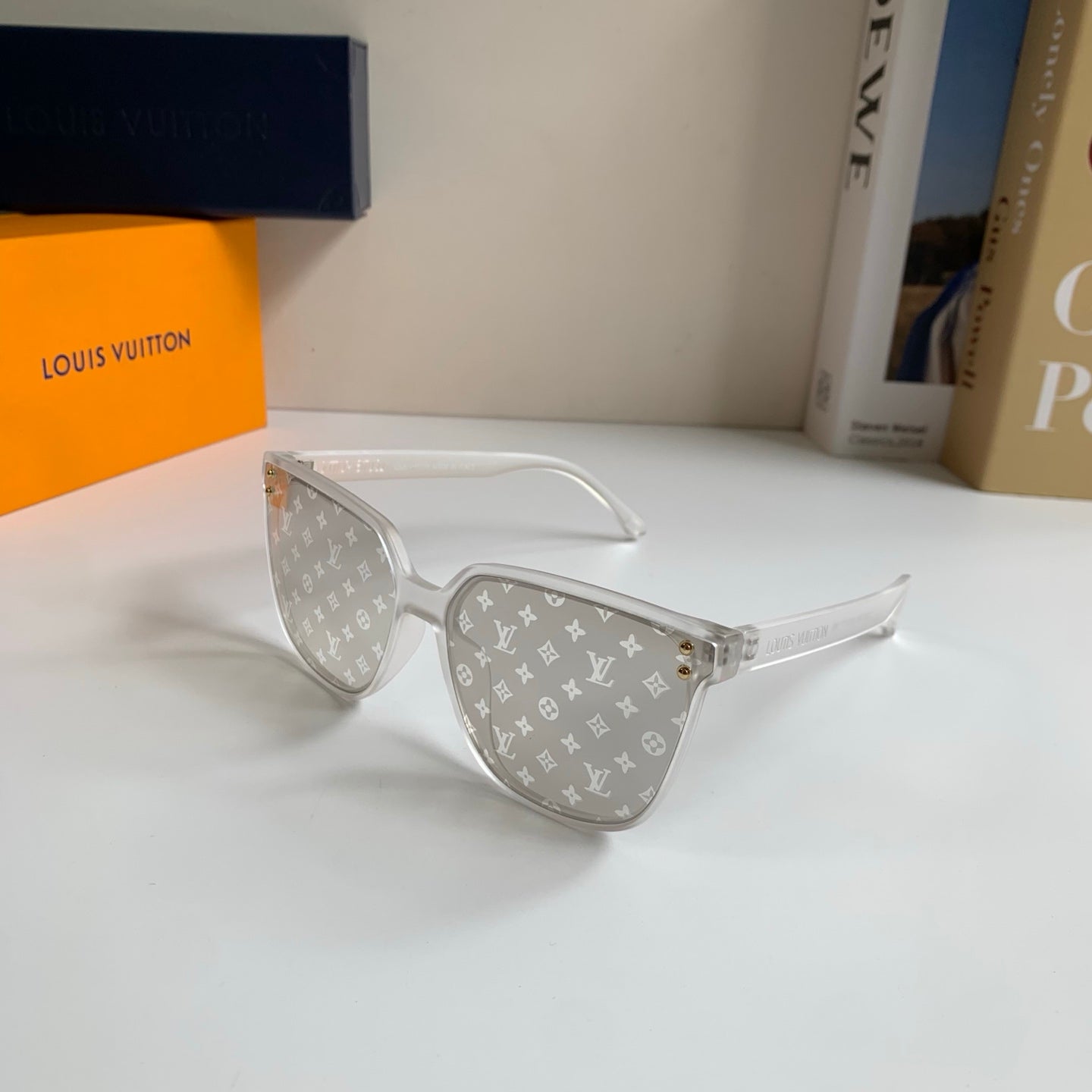 Louis Vuitton Square Silver Lens Sunglasses for Men & Women - 431231 - detail image 2