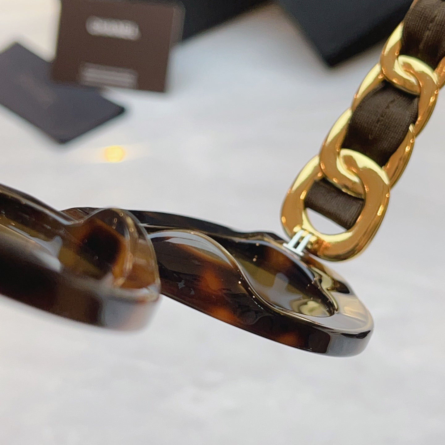 Chanel A71748 Fashion Red Lens Sunglasses for Men & Women - detail image 9