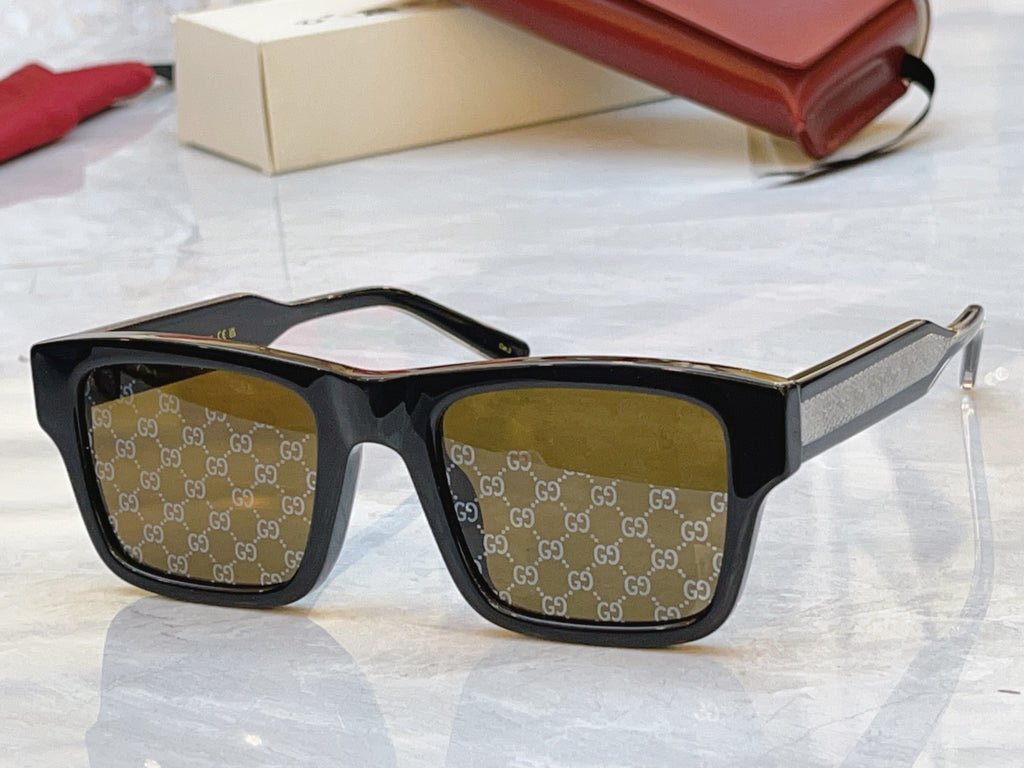 Gucci GG2072SA Fashion Gray Lens Sunglasses for Men & Women - detail image 4