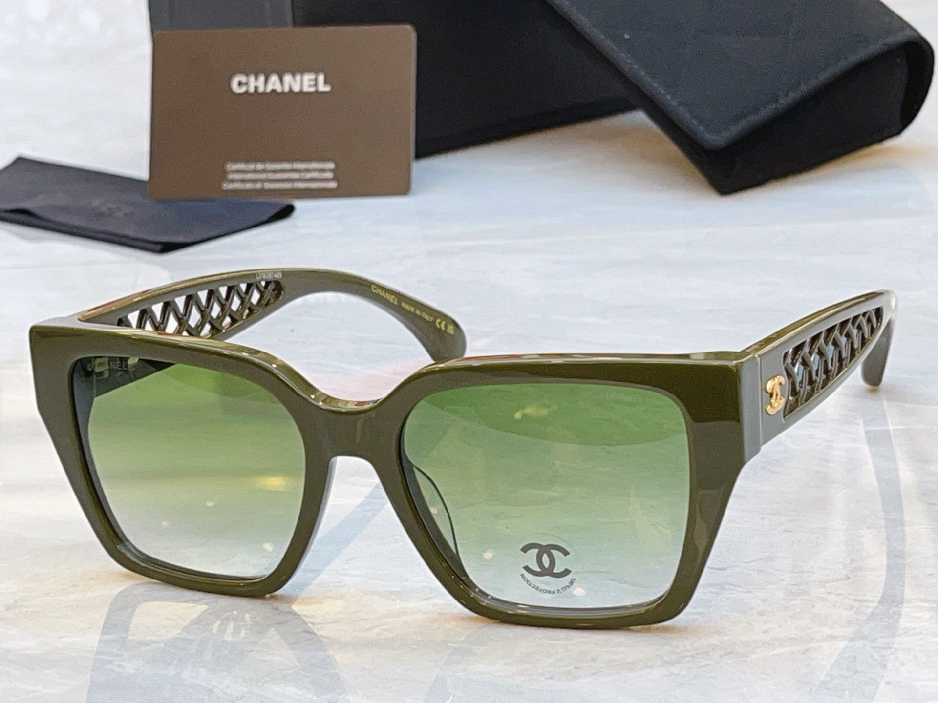 Chanel CH3517 Fashion Brown Lens Sunglasses for Men & Women - 449059