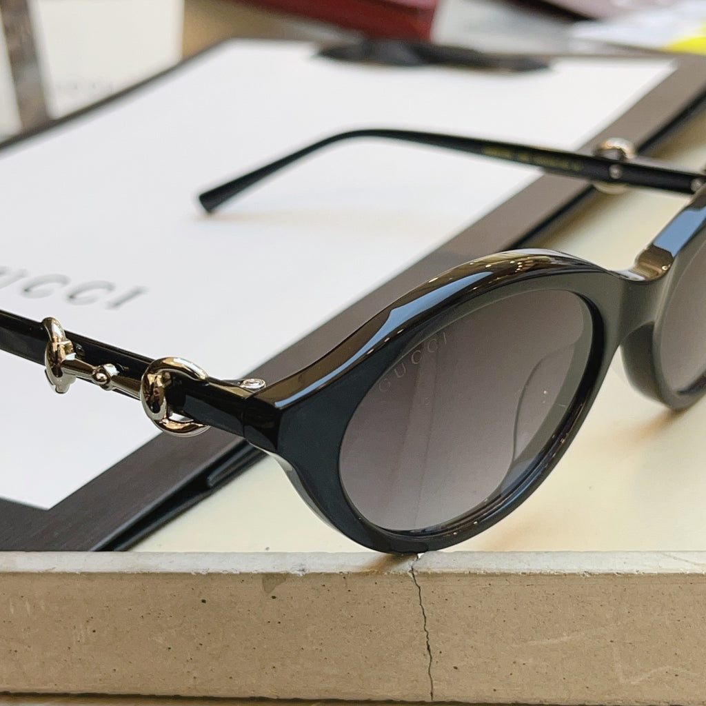 Gucci GG2215S Fashion Red Lens Sunglasses for Men & Women - detail image 5