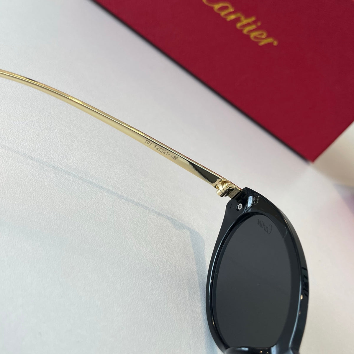 Cartier Lightweight Metal Rimless Silver Lens Sunglasses for Men & Wo - 487273 - detail image 9