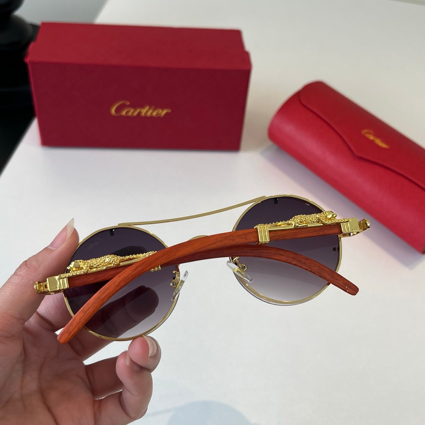 Cartier Lightweight Metal Rimless Red Lens Sunglasses for Men & Women - 487275 - detail image 7