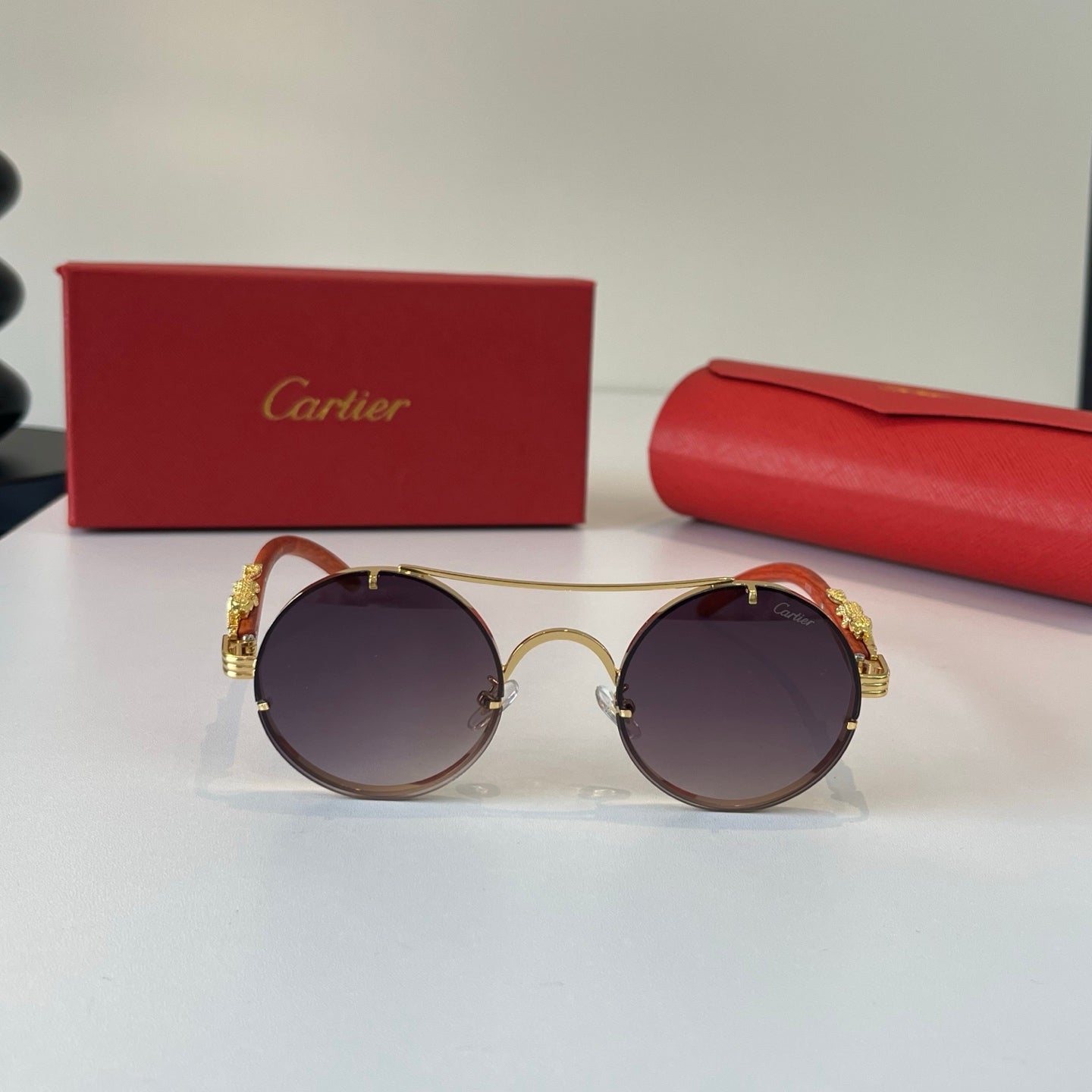 Cartier Lightweight Metal Rimless Red Lens Sunglasses for Men & Women - 465866 - detail image 2