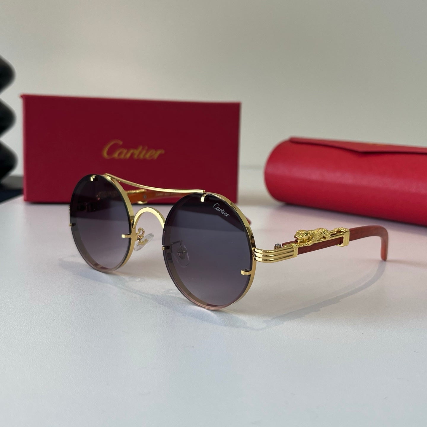 Cartier Lightweight Metal Rimless Red Lens Sunglasses for Men & Women - 465866 - detail image 3