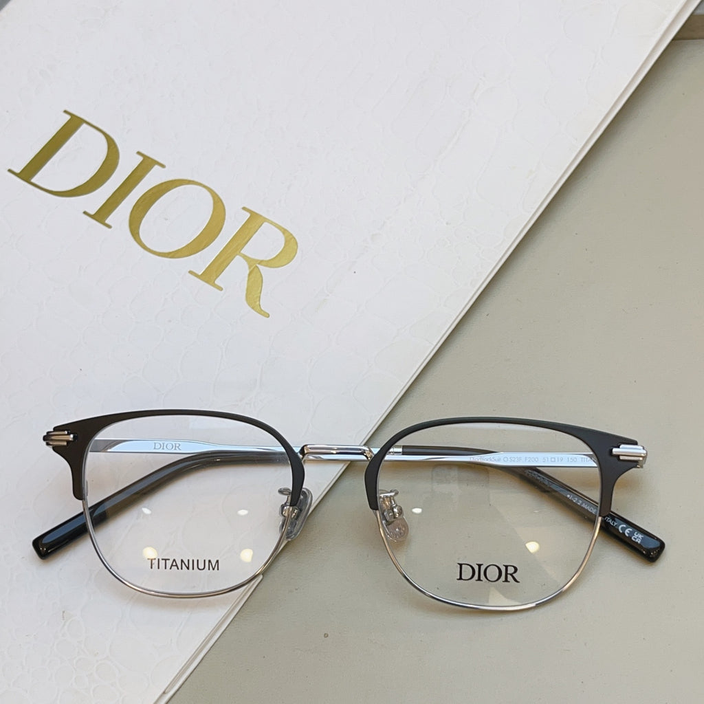 Dior DIOR Titanium Fashion Silver Lens Sunglasses for Men & Women - 465391