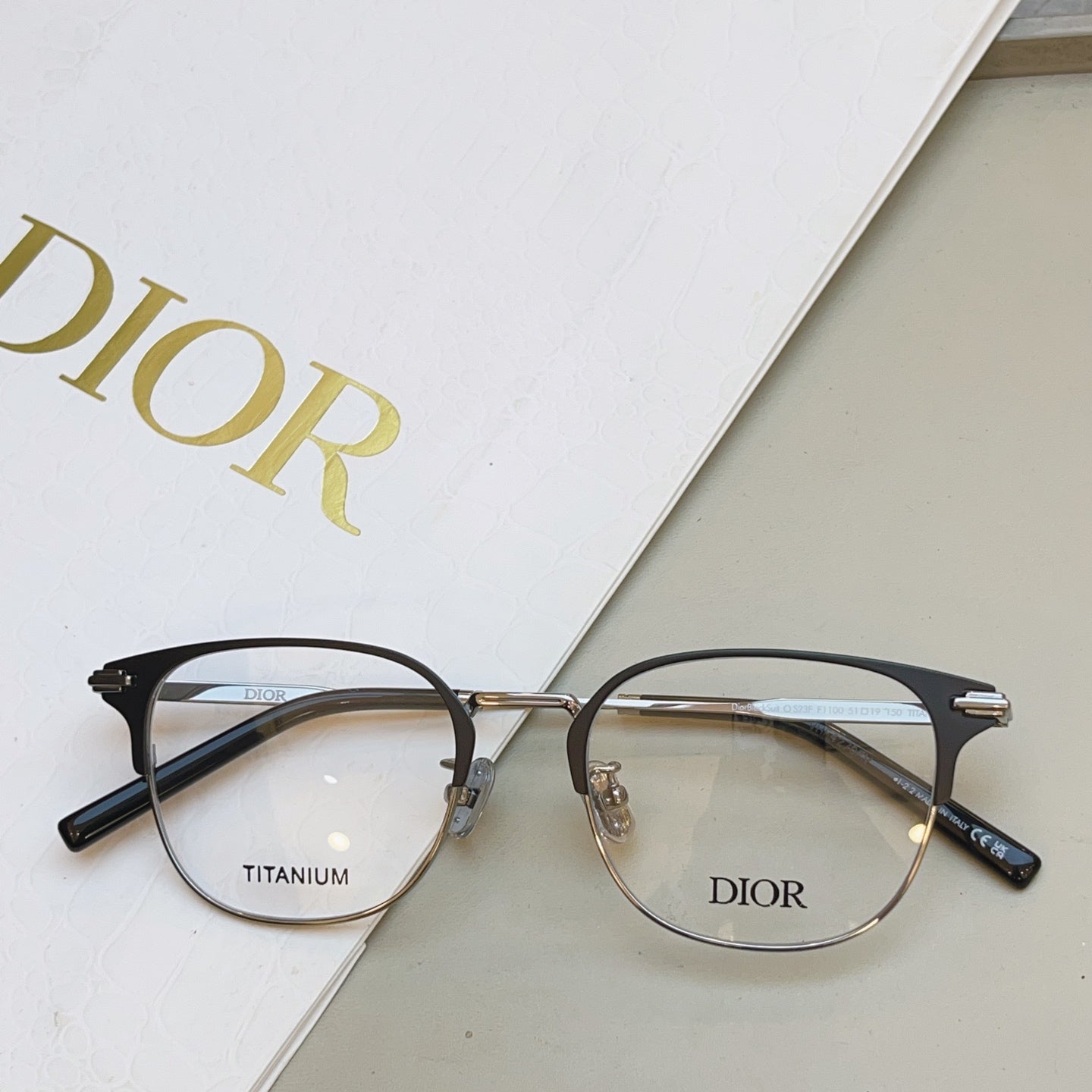 Dior DIOR Titanium Fashion Silver Lens Sunglasses for Men & Women - 465391 - detail image 3