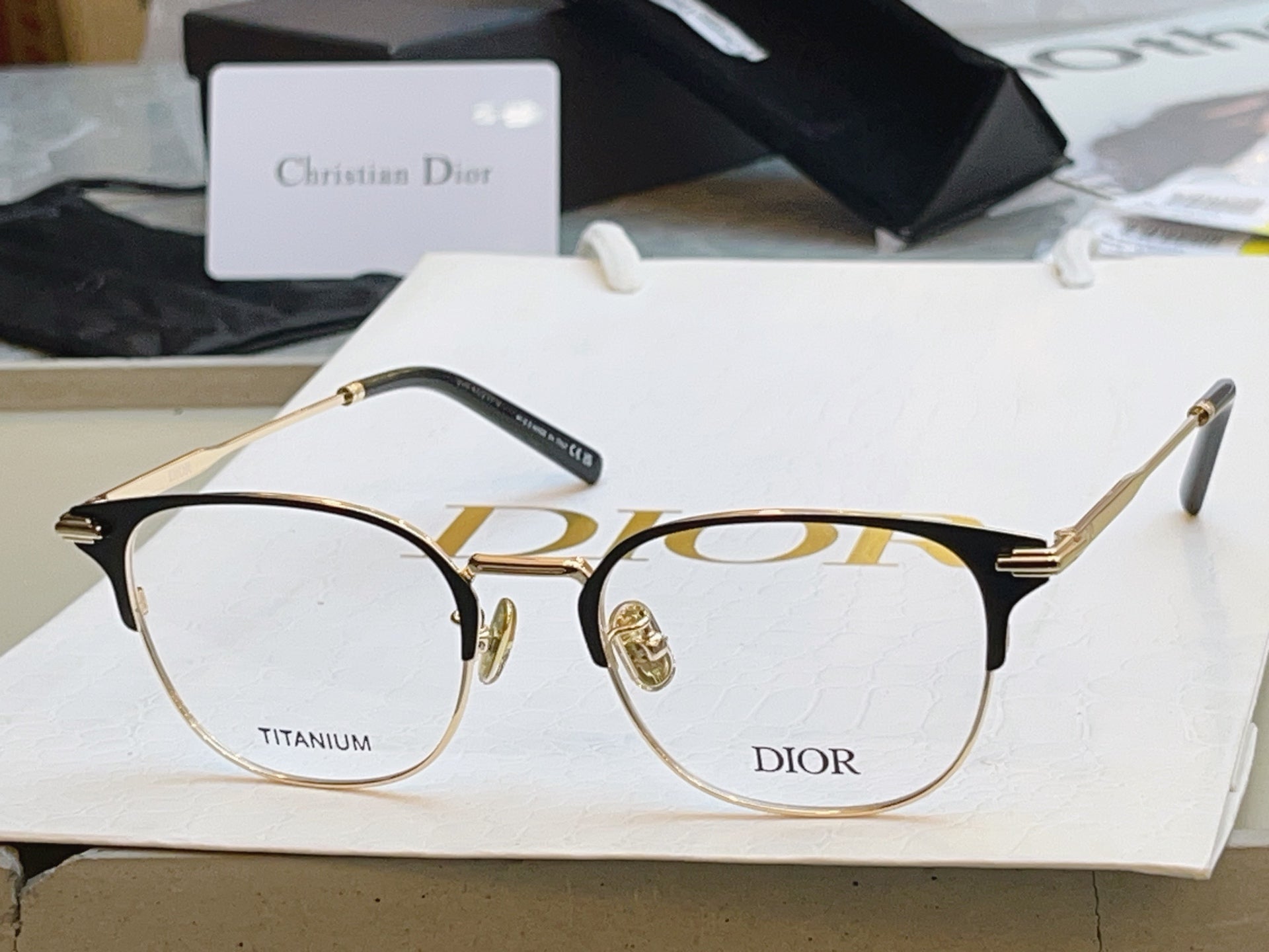 Dior DIOR Titanium Fashion Brown Lens Sunglasses for Men & Women - 465392