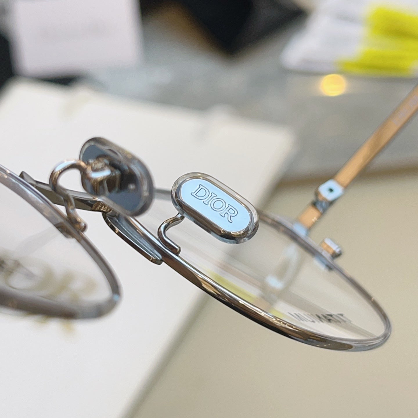 Dior DIOR Titanium Fashion Brown Lens Sunglasses for Men & Women - 465392 - detail image 9