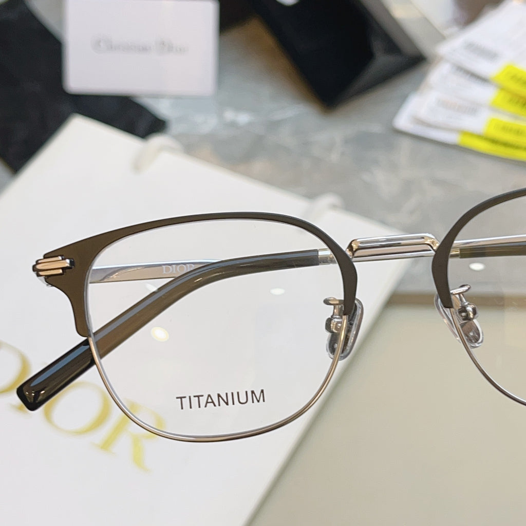 Dior DIOR Titanium Fashion Silver Lens Sunglasses for Men & Women - detail image 9