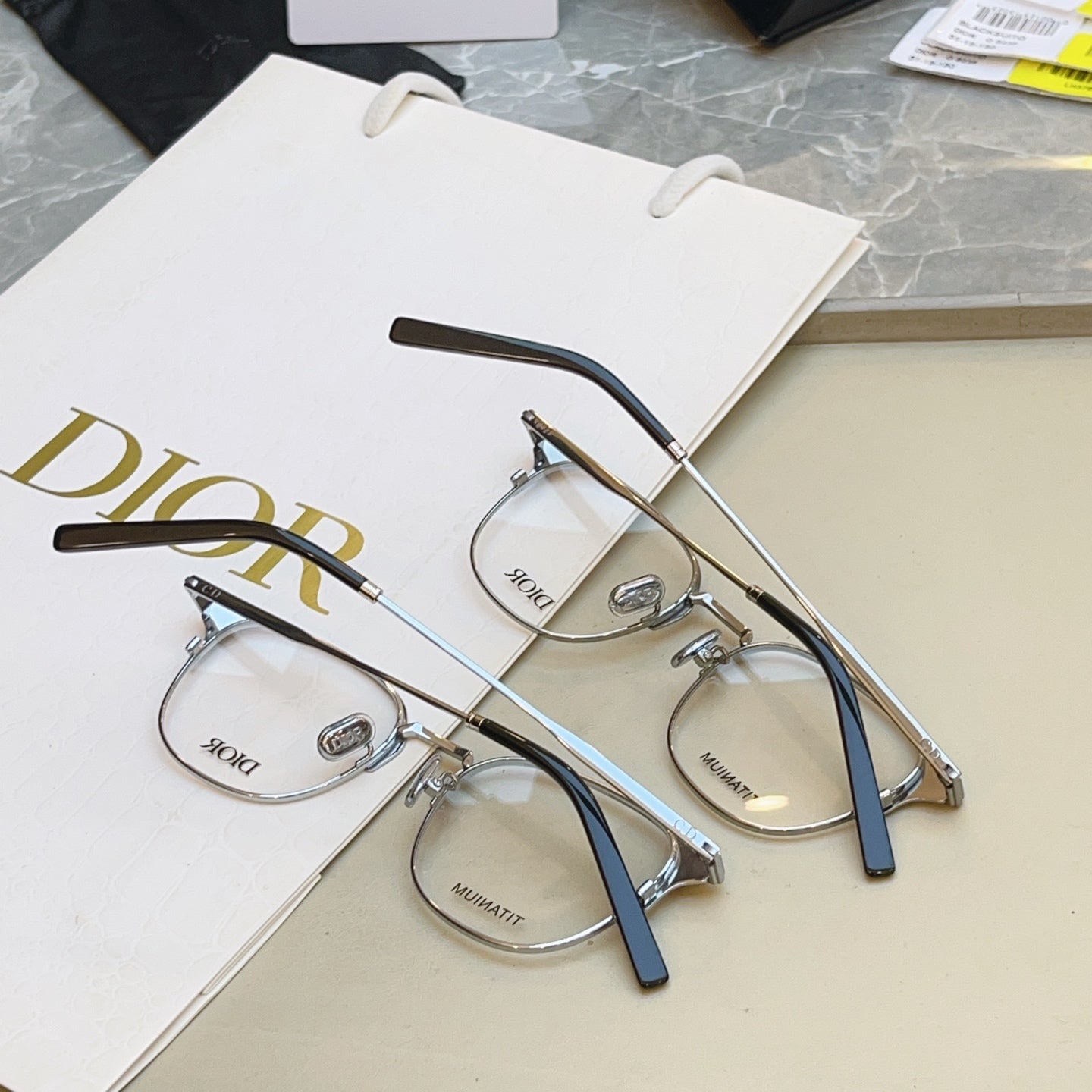 Dior DIOR Titanium Fashion Brown Lens Sunglasses for Men & Women - detail image 4