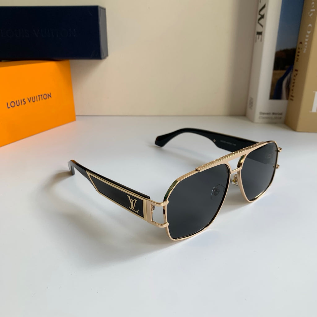 Louis Vuitton Metal Aviator Silver Lens Sunglasses for Men & Women - 493137