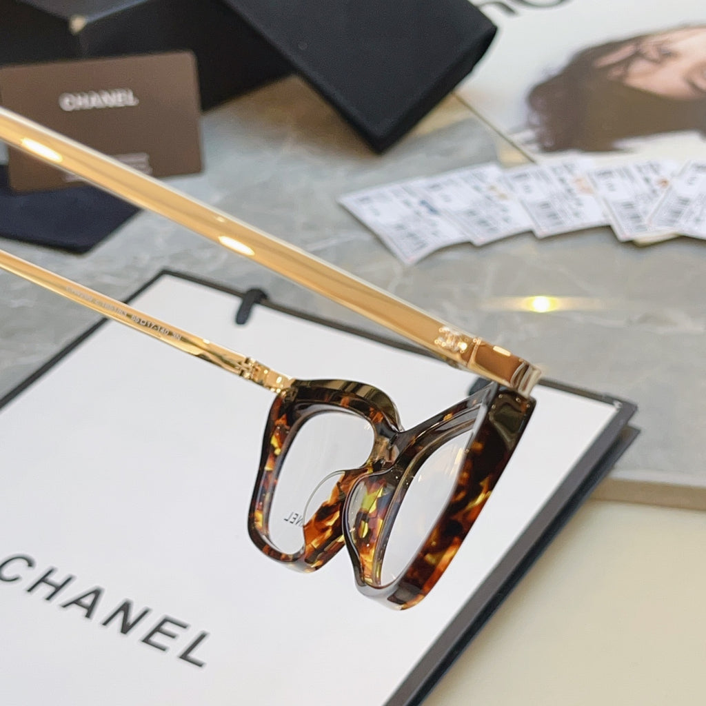 Chanel CH4299 Fashion Black Lens Sunglasses for Men & Women - detail image 5