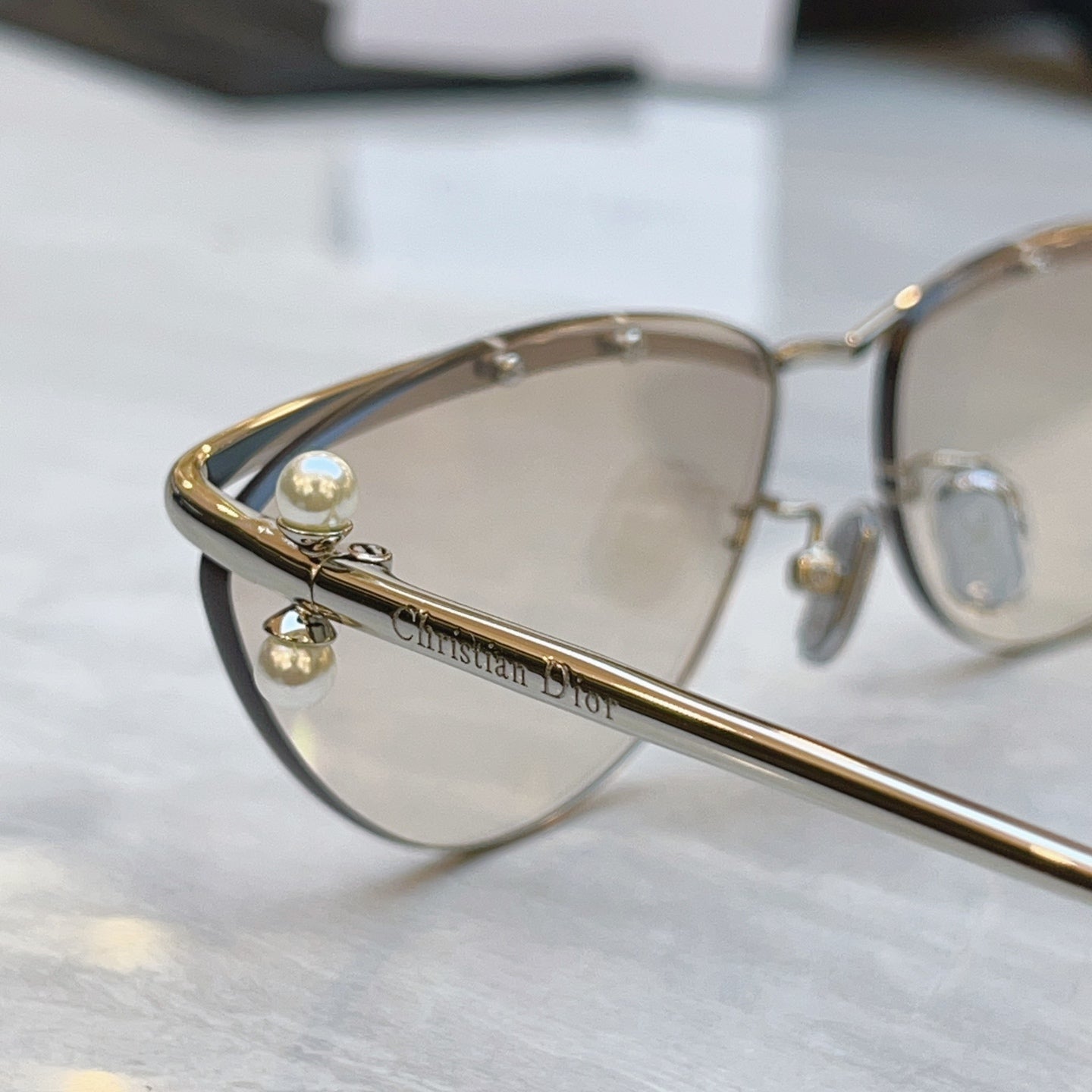 Dior DIORTRIBALES Fashion Blue Lens Sunglasses for Men & Women - detail image 9