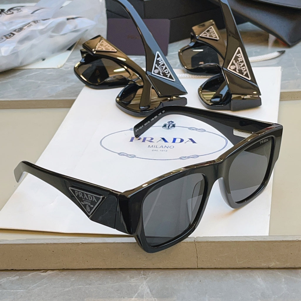 Prada SPR Fashion Gray Lens Sunglasses for Men & Women - detail image 2