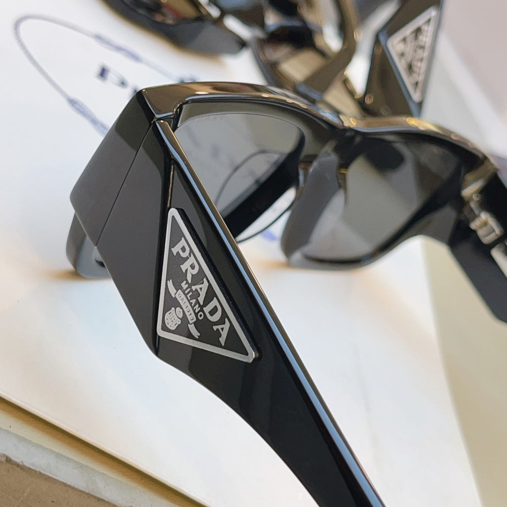 Prada SPR Fashion Gray Lens Sunglasses for Men & Women - detail image 6